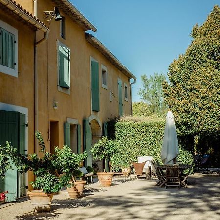 Le Mas De Trevouse Saint-Saturnin-lès-Avignon Dış mekan fotoğraf